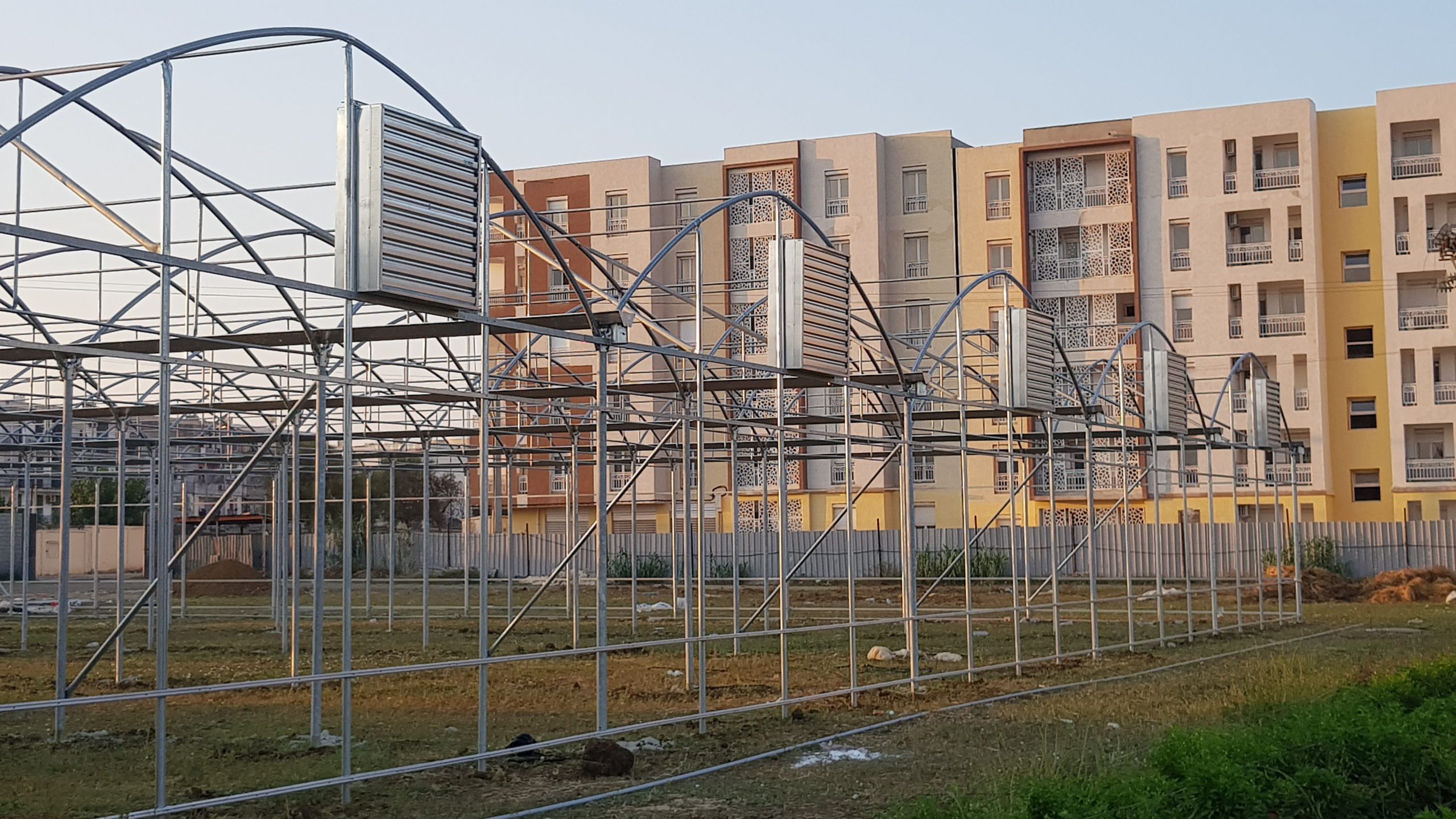 Serres multi-chapelles gothiques image